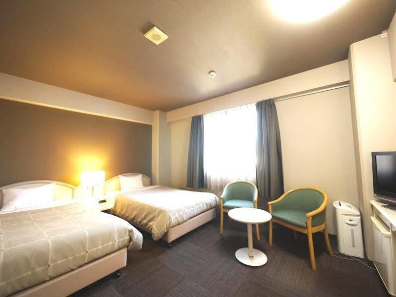 Hotel Route-Inn Kitamatsudo Ekimae Ngoại thất bức ảnh